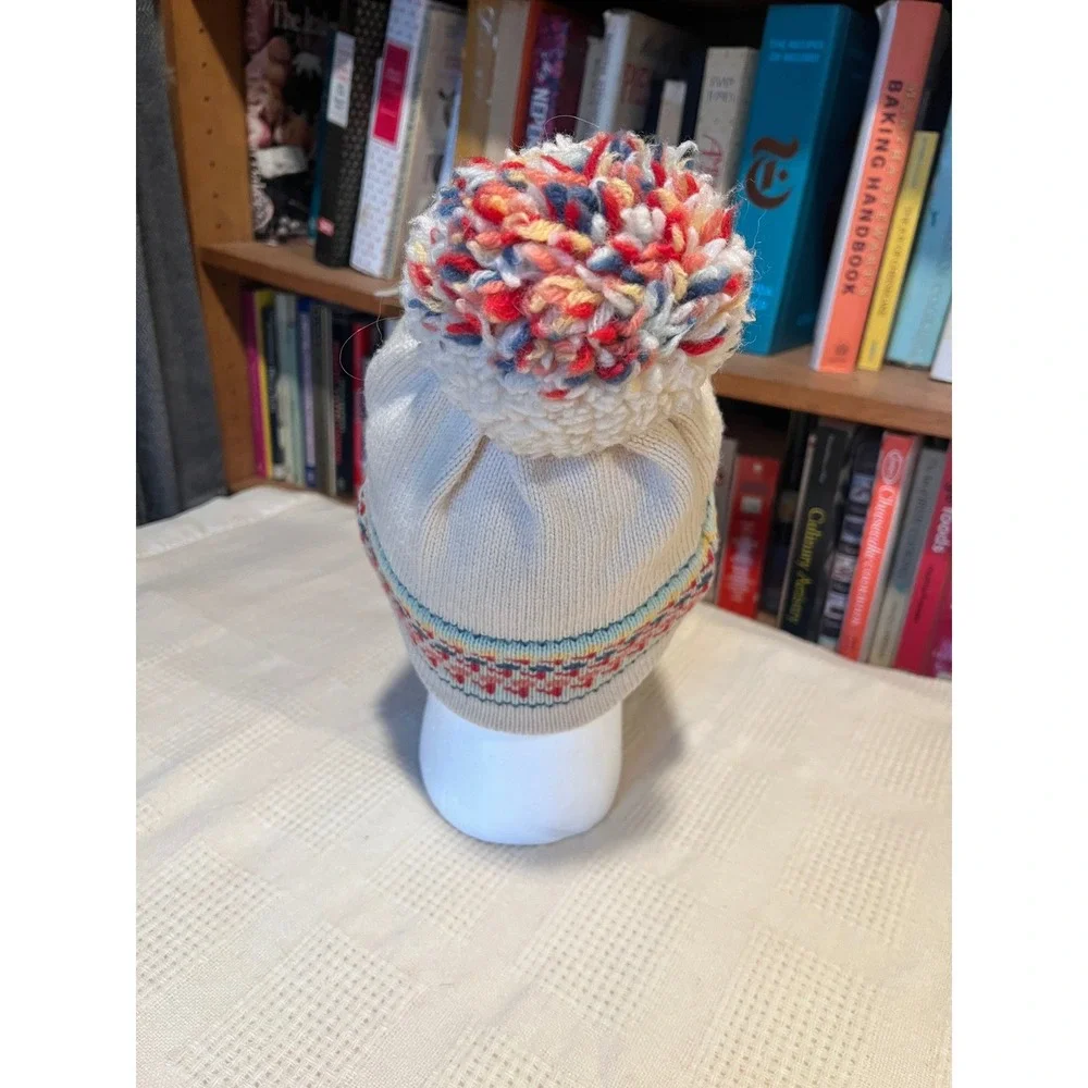 Handmade Wool Knit Beanie Hat Pom Pom Fair Isle Pattern Cream Red‎ Blue Yellow